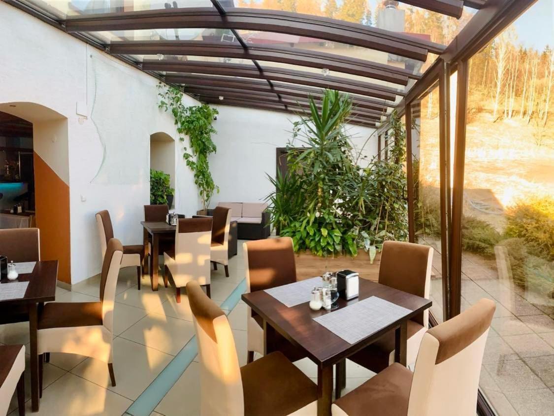 Апарт отель Restauracja Ibiza Ludwikowice Klodzkie Экстерьер фото